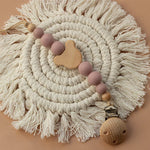 Cargar imagen en el visor de la galería, TinyChew™ – L'attache-tétine personnalisée en bois